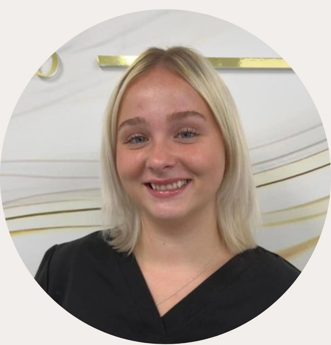 Alanna - Medical Esthetician You Glow